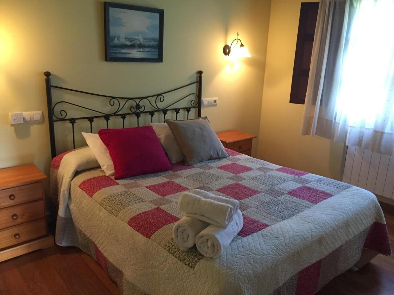 Apartamentos Rurales Azabache 比利亚维西奥萨 外观 照片