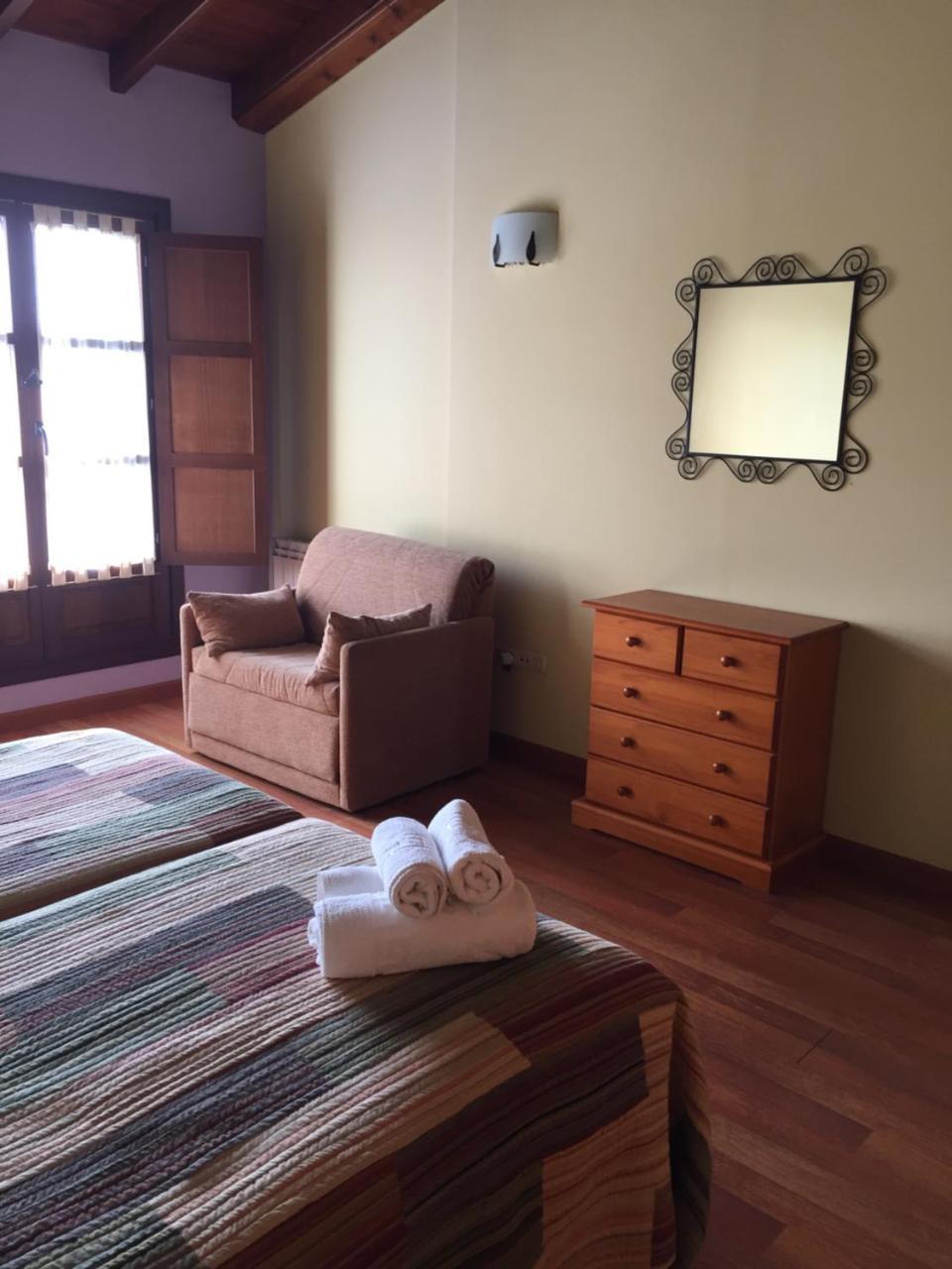Apartamentos Rurales Azabache 比利亚维西奥萨 外观 照片