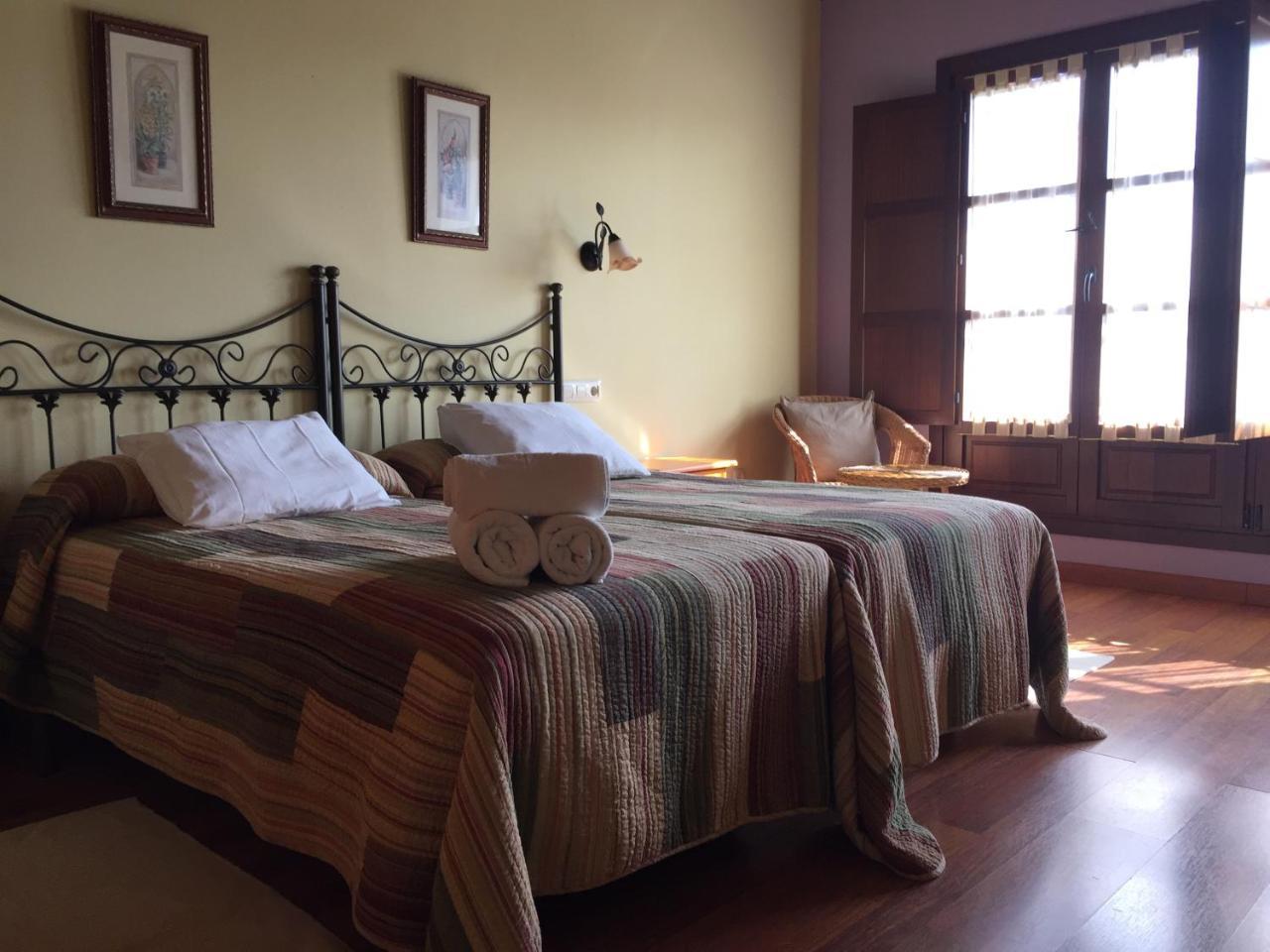 Apartamentos Rurales Azabache 比利亚维西奥萨 外观 照片