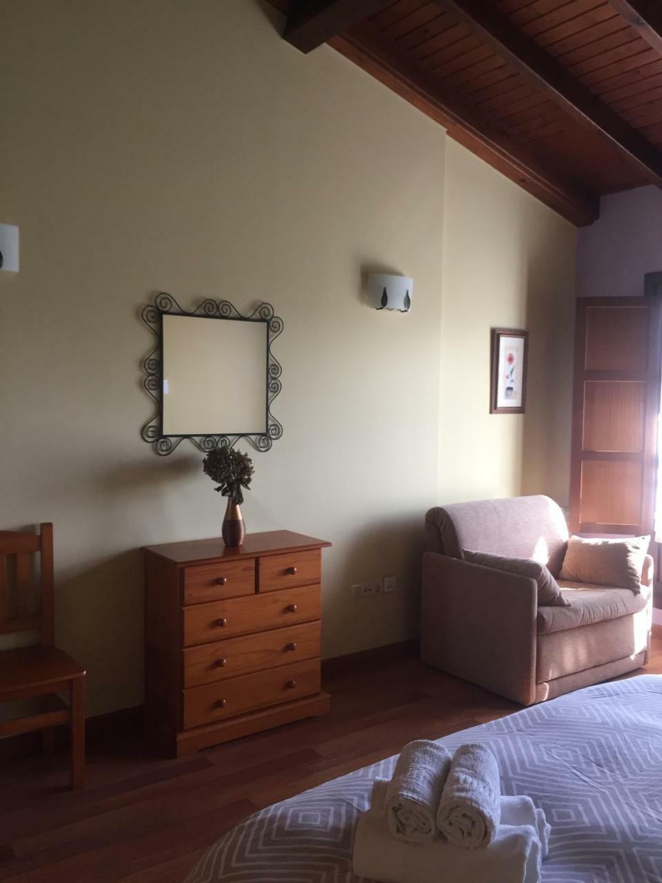 Apartamentos Rurales Azabache 比利亚维西奥萨 外观 照片